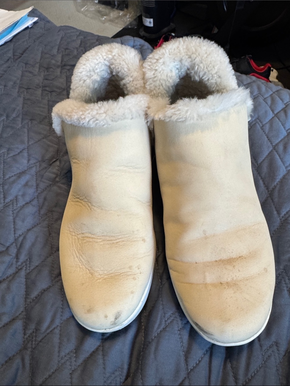 OluKai Women's Cream Slip-On Shearling Lined Slippers